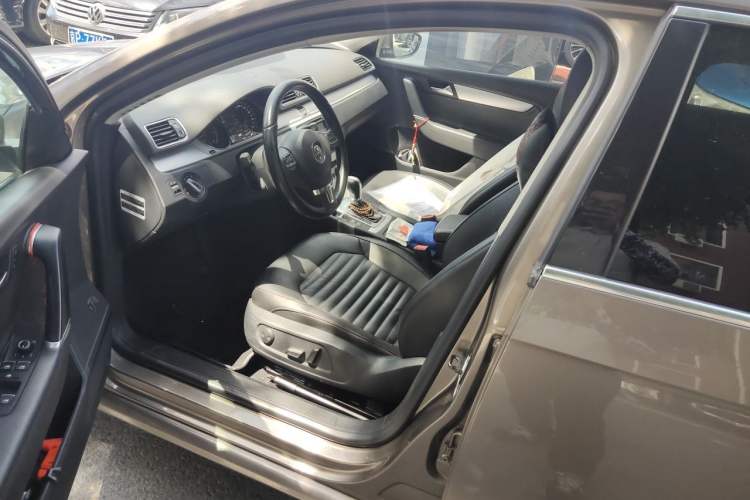 Used Volkswagen Magotan 2013 1.8TSI Premier Model Driver Seat