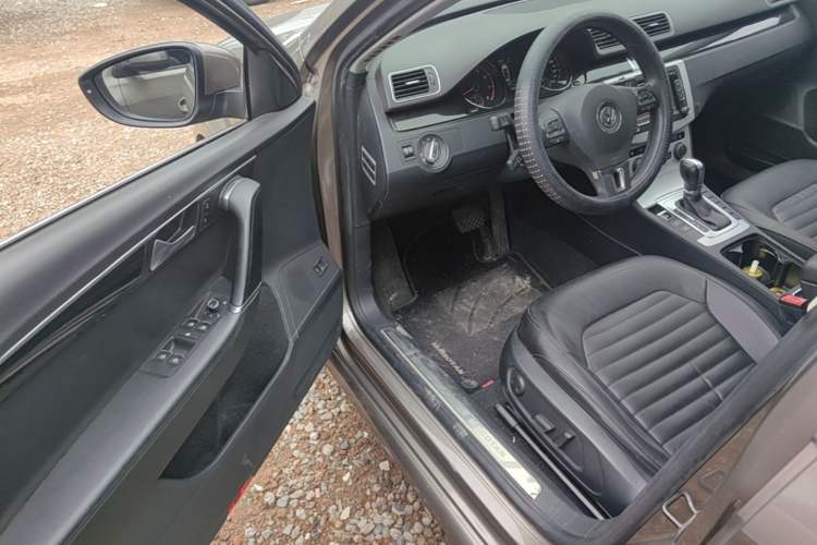 Used Volkswagen Magotan 2013 1.8TSI Luxury Model Driver Seat