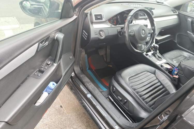 Used Volkswagen Magotan 2013 1.8TSI Premier Model Driver Seat