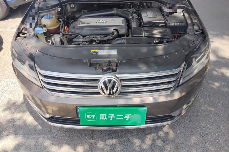 Used Volkswagen Magotan 2013 1.8TSI Premier Model Engine Bay