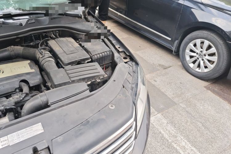Used Volkswagen Magotan 2013 1.8TSI Premier Model Engine Bay Left