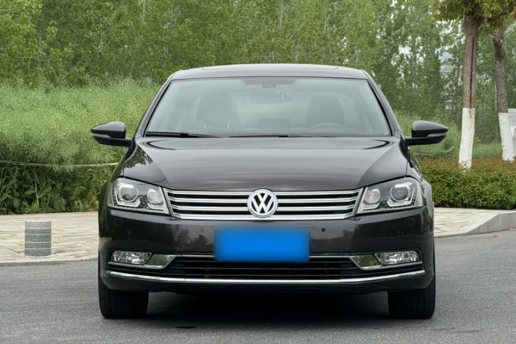 Used Volkswagen Magotan 2013 2.0 TSI Prestige Model Exterior 1