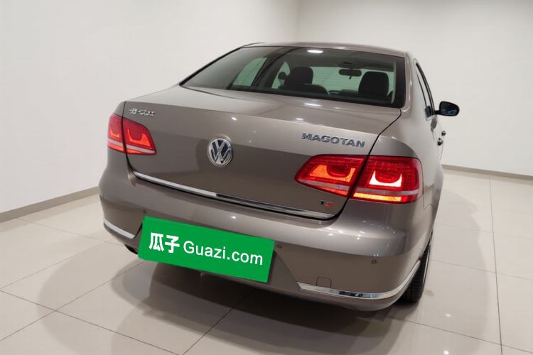 Used Volkswagen Magotan 2013 1.8TSI Premier Model Exterior 5