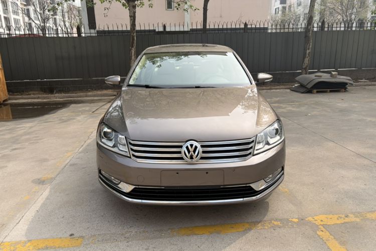 Used Volkswagen Magotan 2013 1.8TSI Luxury Model Exterior 6