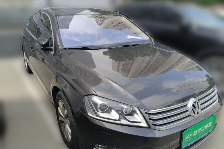 Used Volkswagen Magotan 2013 1.8TSI Luxury Model Front Right 45 Deg