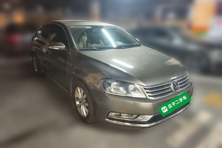 Used Volkswagen Magotan 2013 1.8TSI Luxury Model Front Right 45 Deg