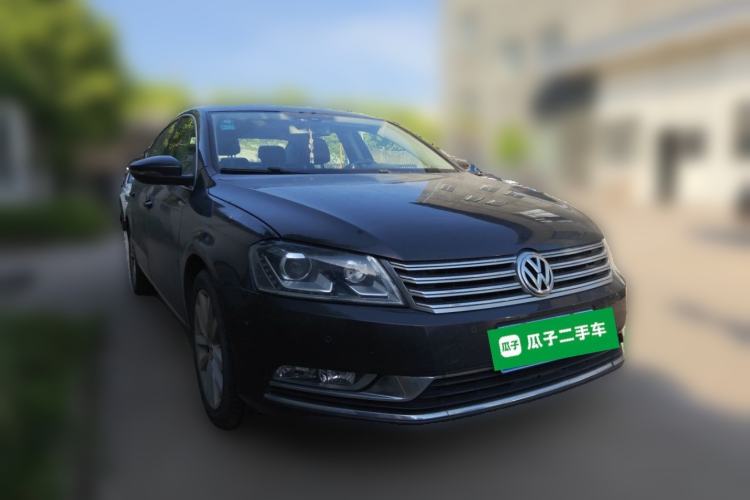 Used Volkswagen Magotan 2013 1.8TSI Luxury Model Front Right 45 Deg