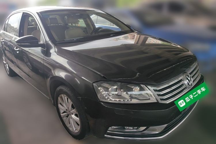Used Volkswagen Magotan 2013 1.8TSI Luxury Model Front Right 45 Deg