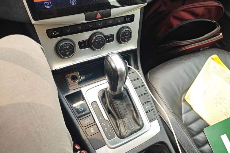 Used Volkswagen Magotan 2013 1.8TSI Luxury Model Gear Lever