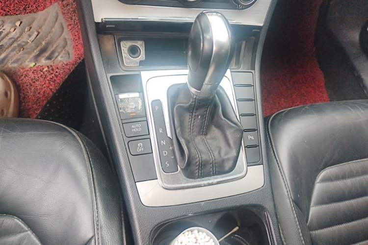 Used Volkswagen Magotan 2013 1.8TSI Premier Model Gear Lever