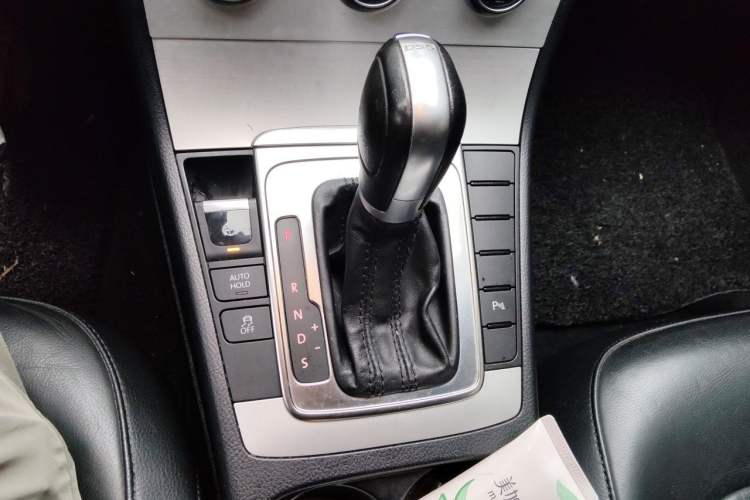 Used Volkswagen Magotan 2013 1.8TSI Luxury Model Gear Lever
