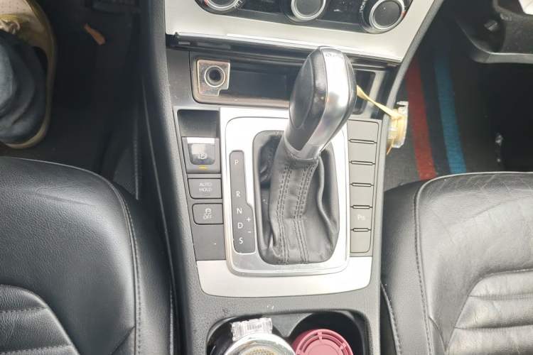 Used Volkswagen Magotan 2013 1.8TSI Premier Model Gear Lever