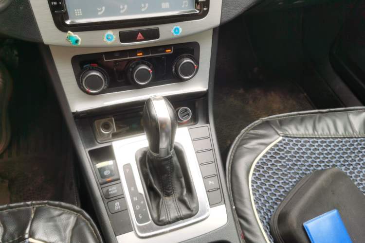 Used Volkswagen Magotan 2013 1.8TSI Premier Model Gear Lever