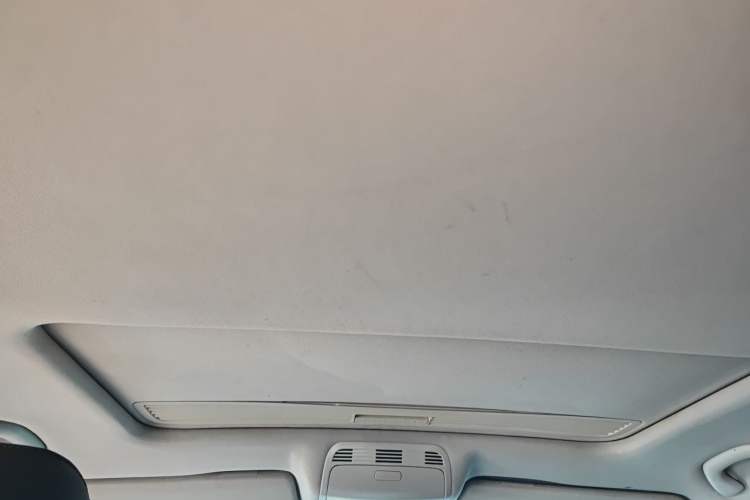 Used Volkswagen Magotan 2013 1.8TSI Luxury Model Headliner