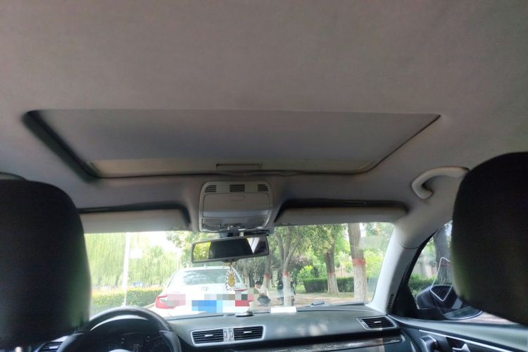 Used Volkswagen Magotan 2013 2.0 TSI Prestige Model Headliner