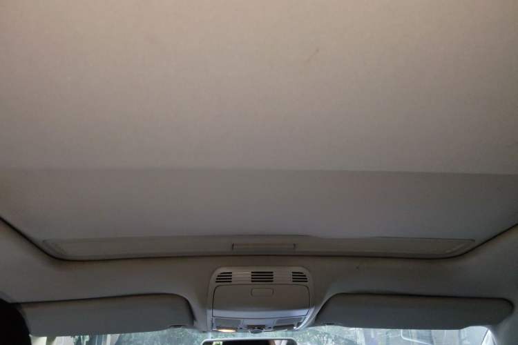 Used Volkswagen Magotan 2013 1.8TSI Luxury Model Headliner