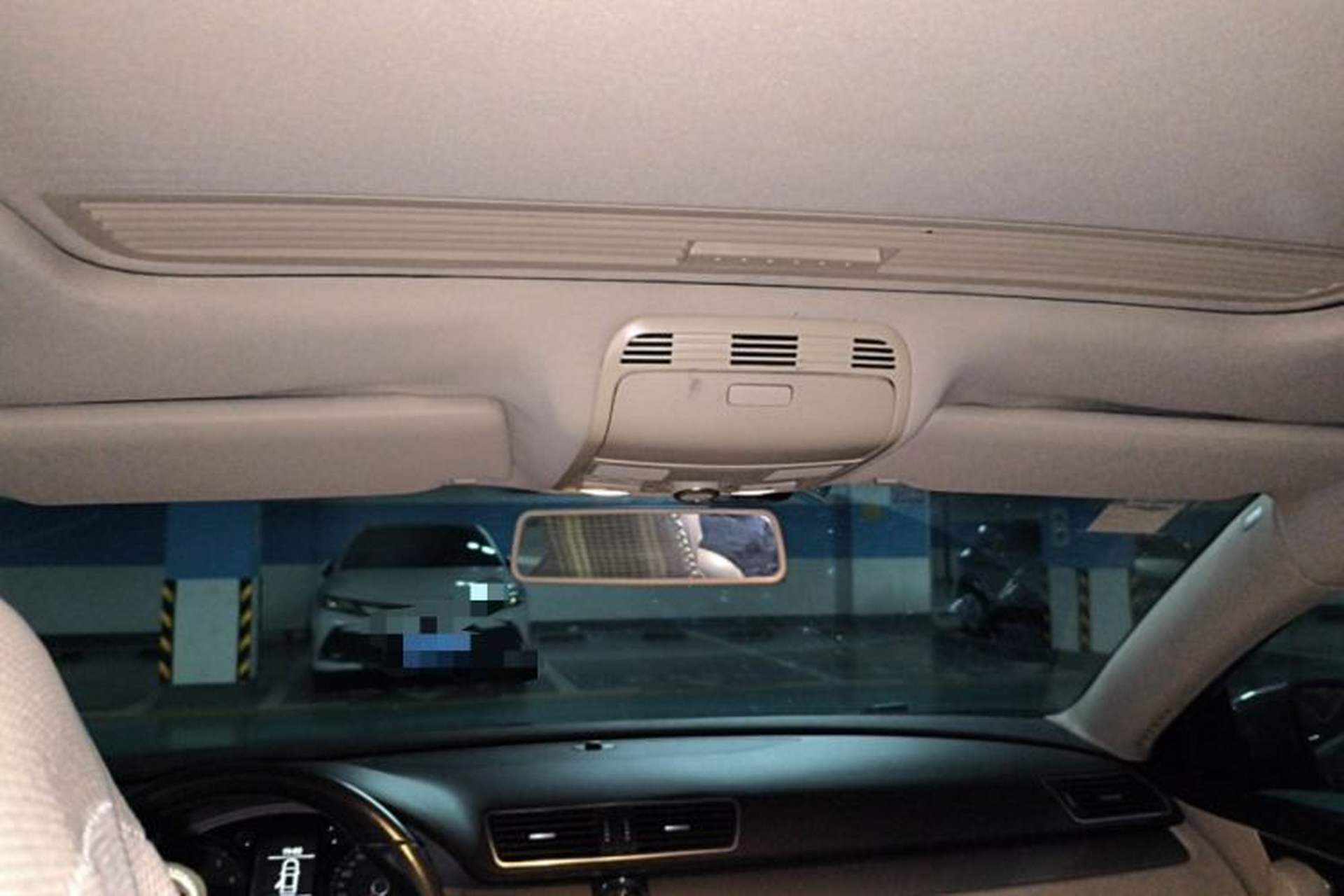 Used Volkswagen Magotan 2013 1.8TSI Luxury Model Headliner
