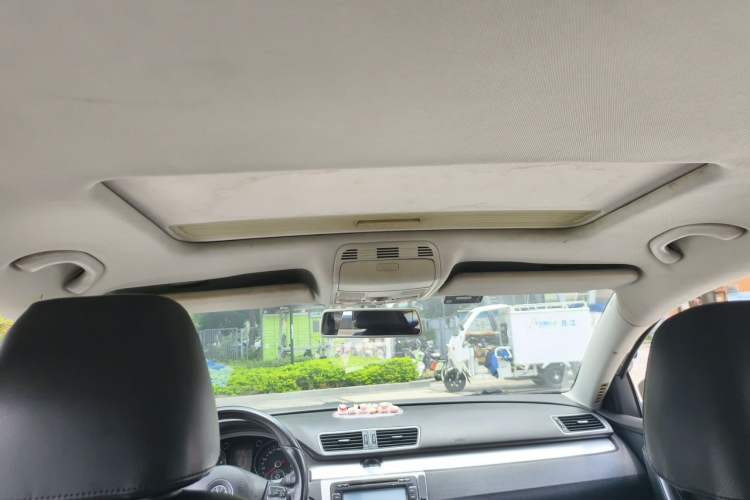 Used Volkswagen Magotan 2013 1.8TSI Premier Model Headliner