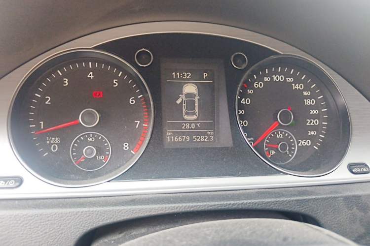 Used Volkswagen Magotan 2013 1.8TSI Premier Model Instrument Cluster