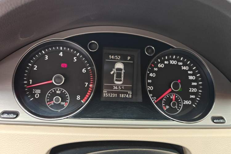 Used Volkswagen Magotan 2013 1.8TSI Premier Model Instrument Cluster