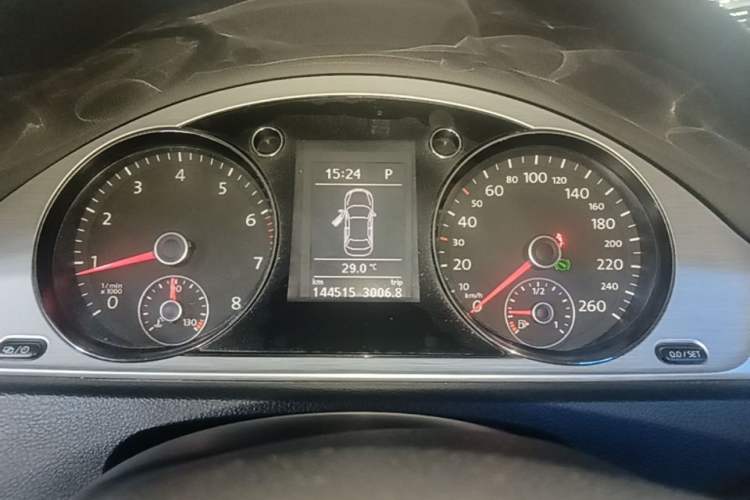 Used Volkswagen Magotan 2013 1.8TSI Premier Model Instrument Cluster