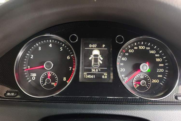 Used Volkswagen Magotan 2013 2.0 TSI Luxury Model Instrument Cluster