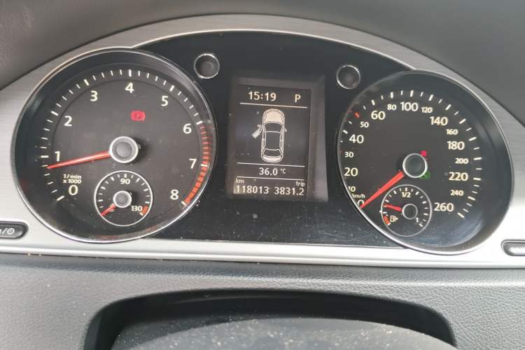 Used Volkswagen Magotan 2013 1.8TSI Premier Model Instrument Cluster