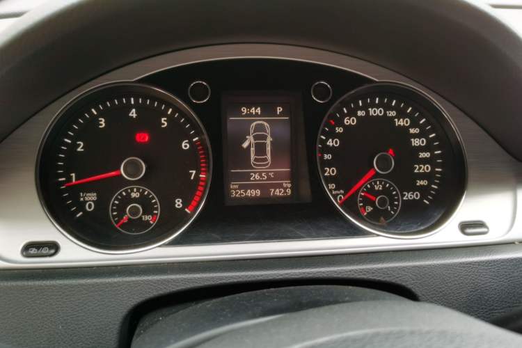 Used Volkswagen Magotan 2013 1.8TSI Premier Model Instrument Cluster