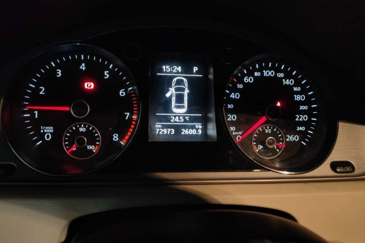 Used Volkswagen Magotan 2013 1.8TSI Premier Model Instrument Cluster