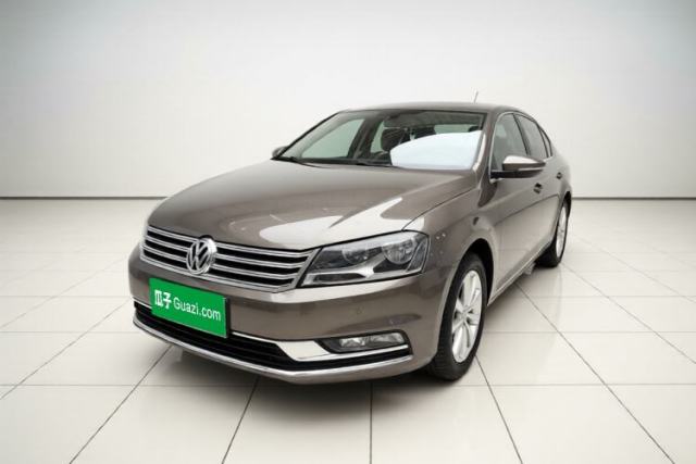 Ojetý Volkswagen Magotan 2013 1.8TSI Premier Model