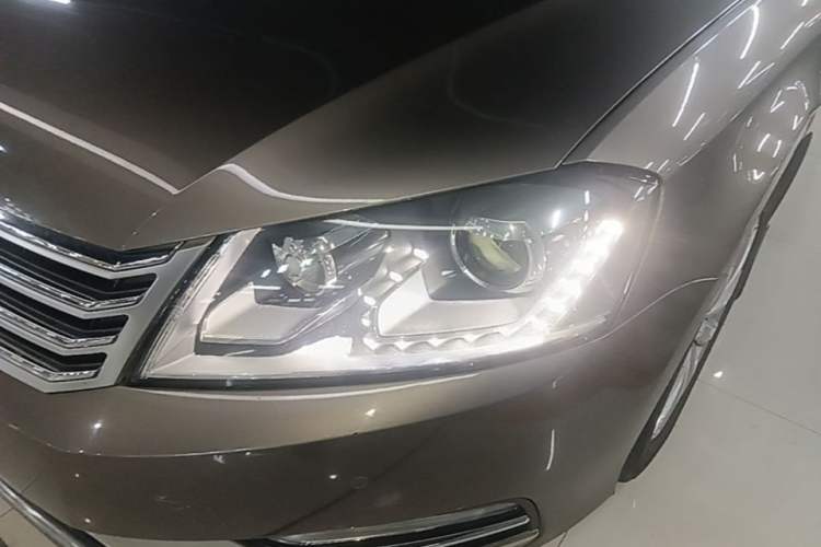 Used Volkswagen Magotan 2013 1.8TSI Premier Model Left Front Headlight