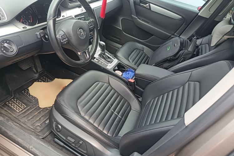 Used Volkswagen Magotan 2013 1.8TSI Premier Model Left Front Seat
