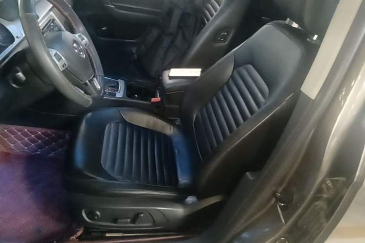 Used Volkswagen Magotan 2013 1.8TSI Premier Model Left Front Seat
