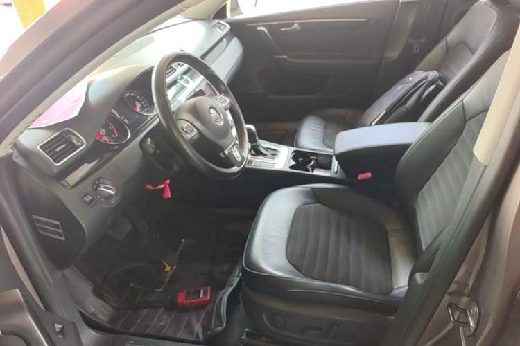 Used Volkswagen Magotan 2013 2.0 TSI Luxury Model Left Front Seat