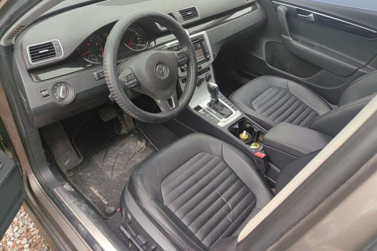 Used Volkswagen Magotan 2013 1.8TSI Luxury Model Left Front Seat