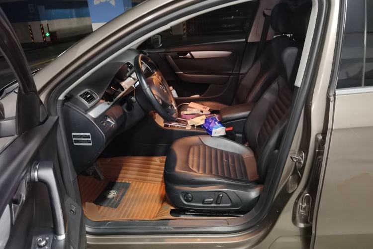 Used Volkswagen Magotan 2013 1.8TSI Premier Model Left Front Seat