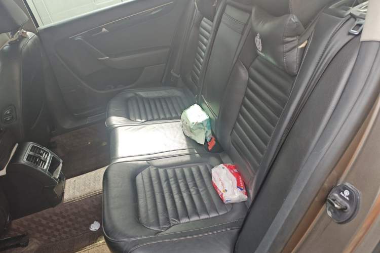 Used Volkswagen Magotan 2013 1.8TSI Luxury Model Left Rear Seat