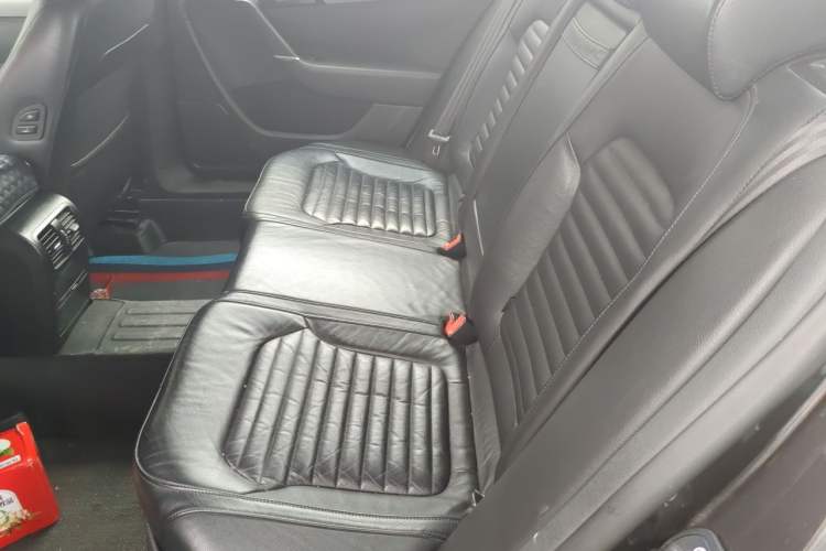Used Volkswagen Magotan 2013 1.8TSI Premier Model Left Rear Seat