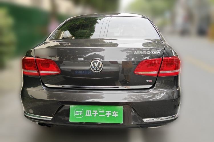 Used Volkswagen Magotan 2013 1.8TSI Prestige Model Rear