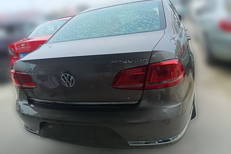 Used Volkswagen Magotan 2013 1.8TSI Premier Model Rear