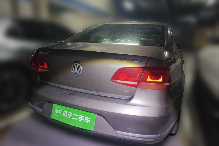 Used Volkswagen Magotan 2013 1.8TSI Prestige Model Rear