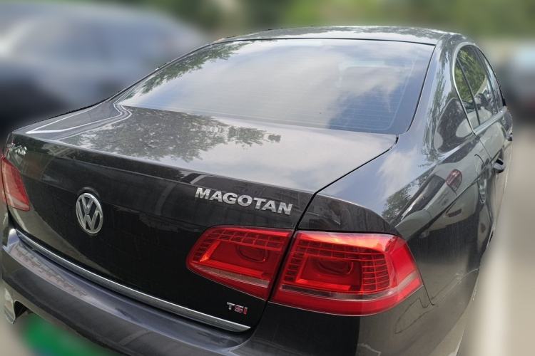 Used Volkswagen Magotan 2013 1.8TSI Luxury Model Rear