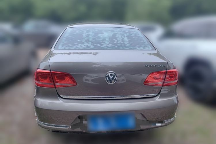 Used Volkswagen Magotan 2013 1.8TSI Luxury Model Rear