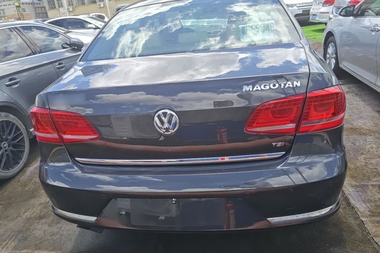 Used Volkswagen Magotan 2013 1.8TSI Premier Model Rear