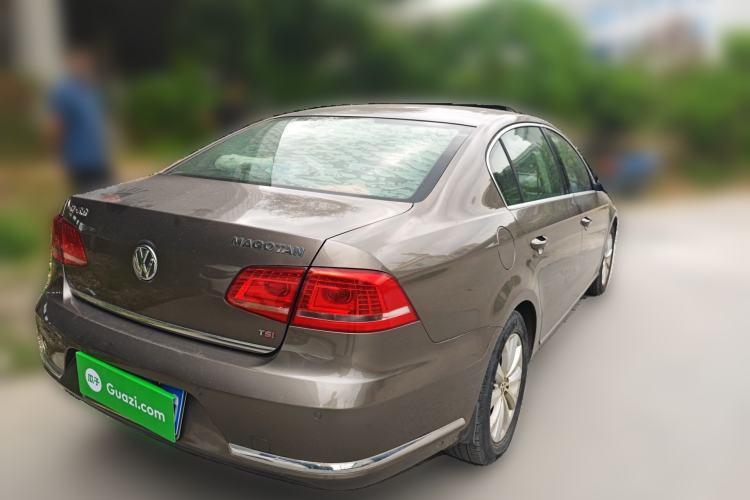 Used Volkswagen Magotan 2013 1.8TSI Luxury Model Rear Right 45 Deg