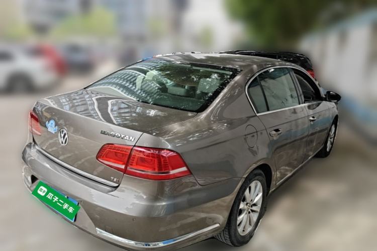 Used Volkswagen Magotan 2013 1.8TSI Luxury Model Rear Right 45 Deg