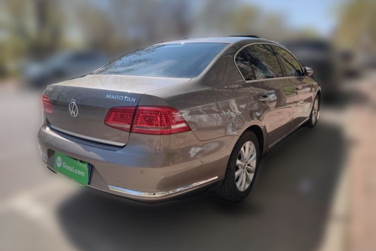 Used Volkswagen Magotan 2013 1.8TSI Luxury Model Rear Right 45 Deg