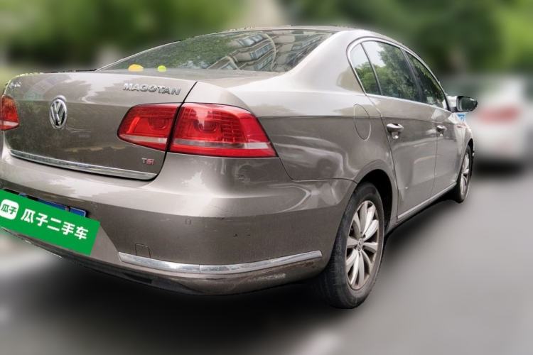 Used Volkswagen Magotan 2013 1.8TSI Luxury Model Rear Right 45 Deg