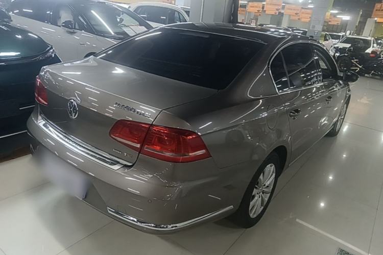 Used Volkswagen Magotan 2013 1.8TSI Premier Model Rear Right 45 Deg