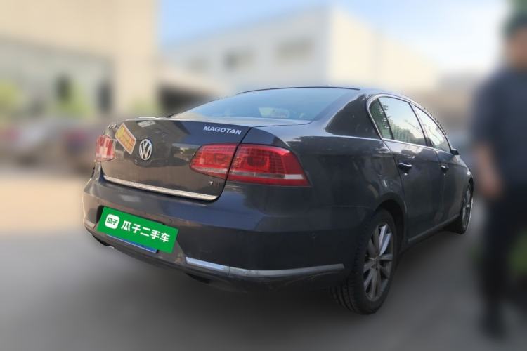 Used Volkswagen Magotan 2013 1.8TSI Luxury Model Rear Right 45 Deg